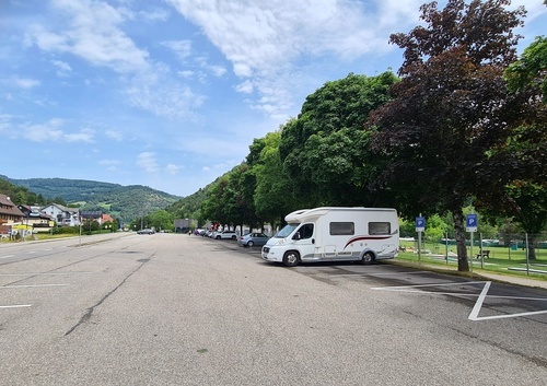 Wohnmobilstellplatz am Freibad (Schnau i. Schw.)